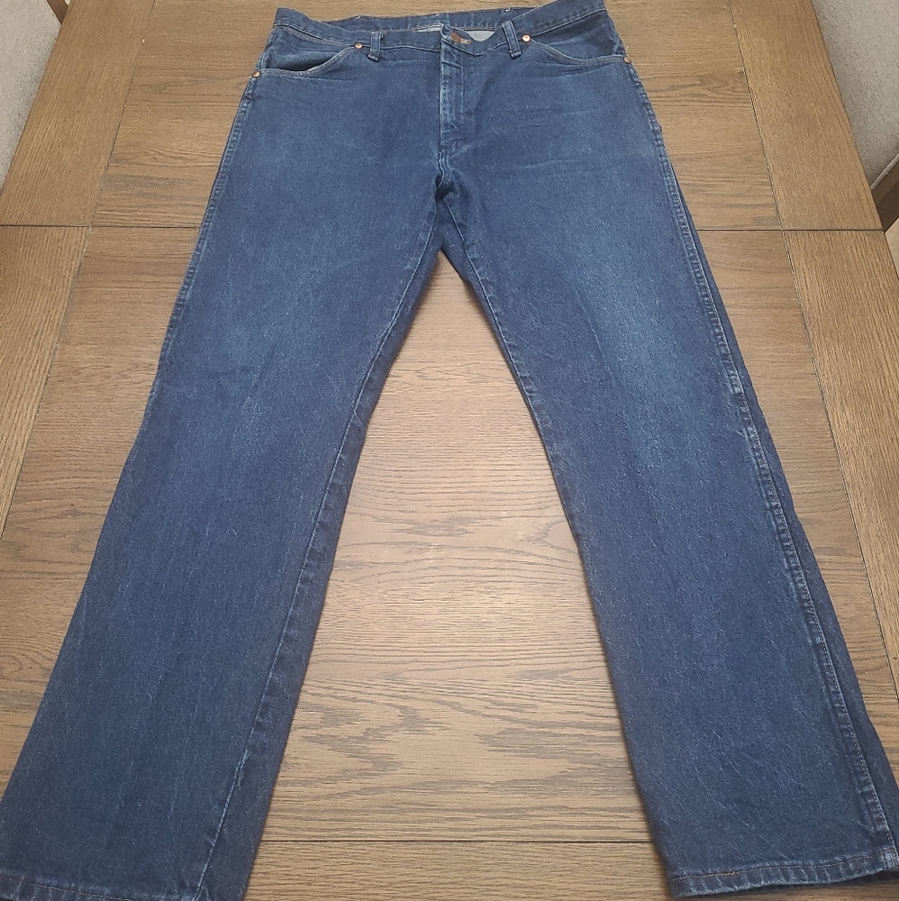 Vintage Wrangler size 38